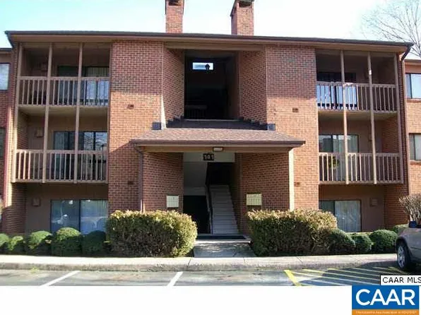 141 Green Turtle Ln APT 7, Charlottesville, VA 22901