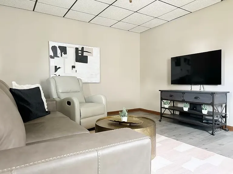 558 E Parkland Ave #558 — Photo 12