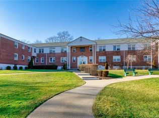 8 South Rd APT 1C, Harrison, NY 10528