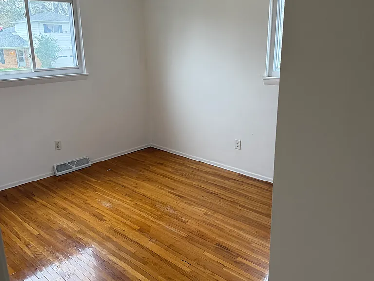 349 Shrewsbury St — Photo 3