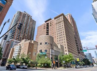 40 E 9th St APT 1303, Chicago, IL 60605