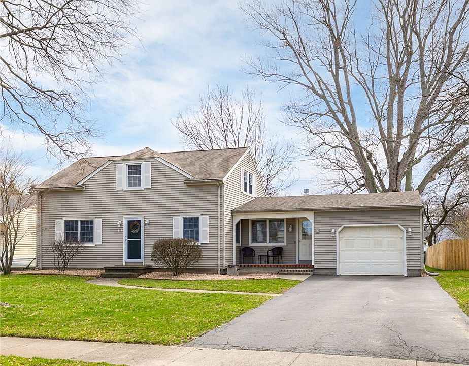 1st image of 111 Alfonso Dr