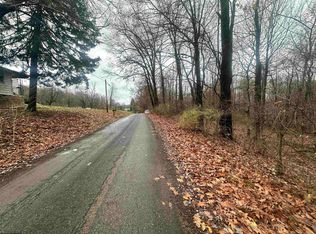 279 Walnut Hill Rd, Morgantown, WV 26501