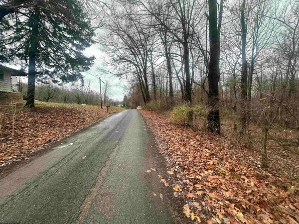 279 Walnut Hill Rd, Morgantown, WV 26501
