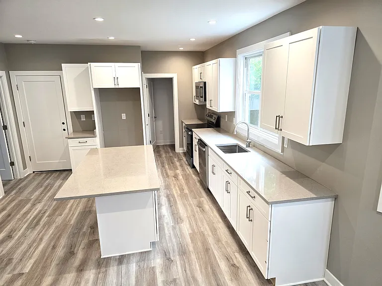 39 Fiske St #1 — Photo 4