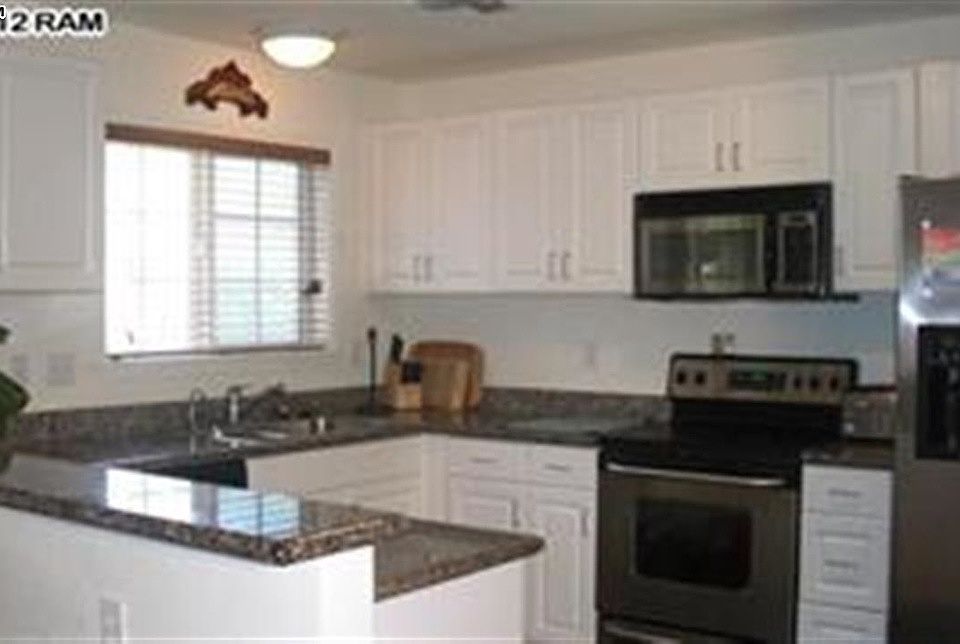 2nd image of 38 Ala Moana St