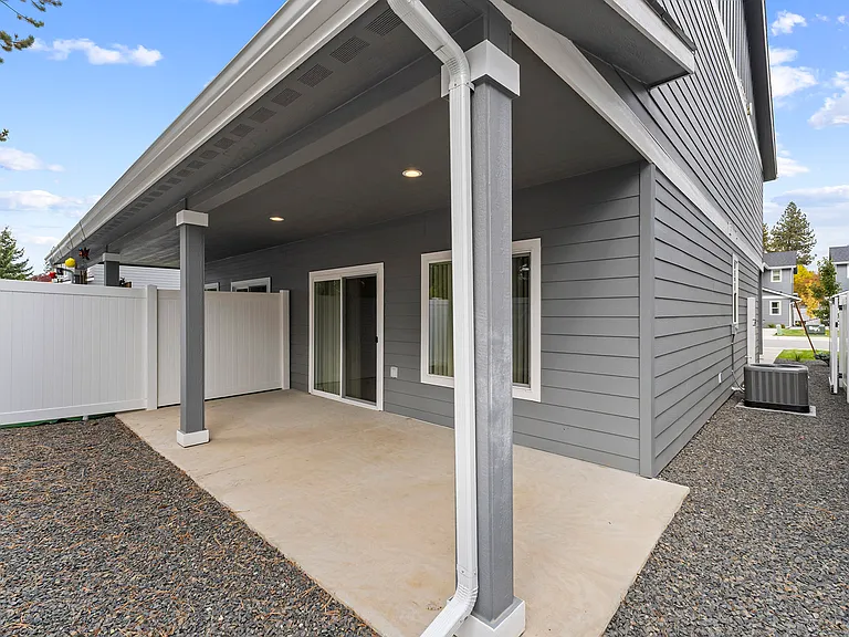 Birkdale Commons — Photo 104
