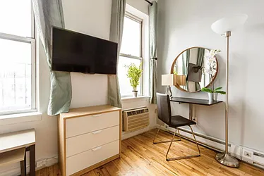 Rented by Nest Seekers International