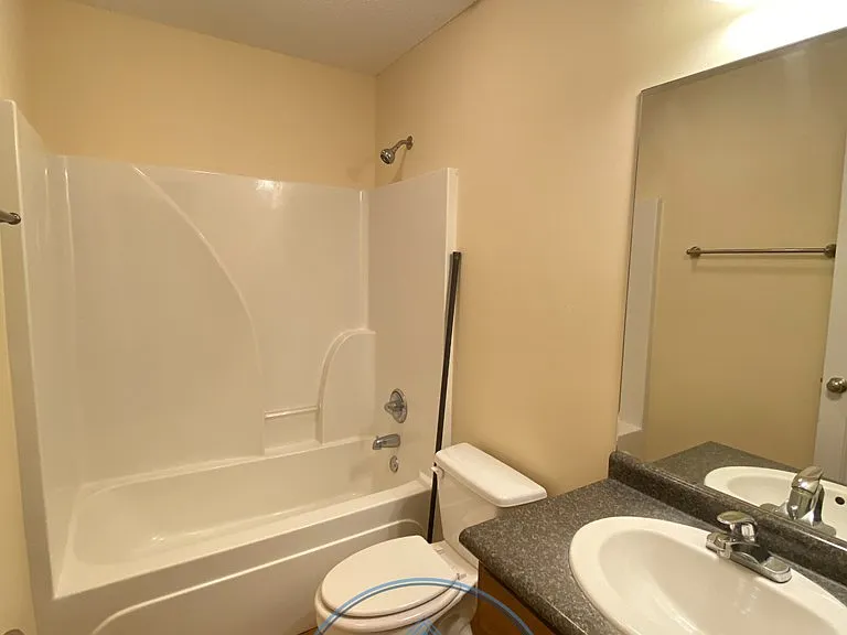 5201B Greyfield Cir — Photo 3