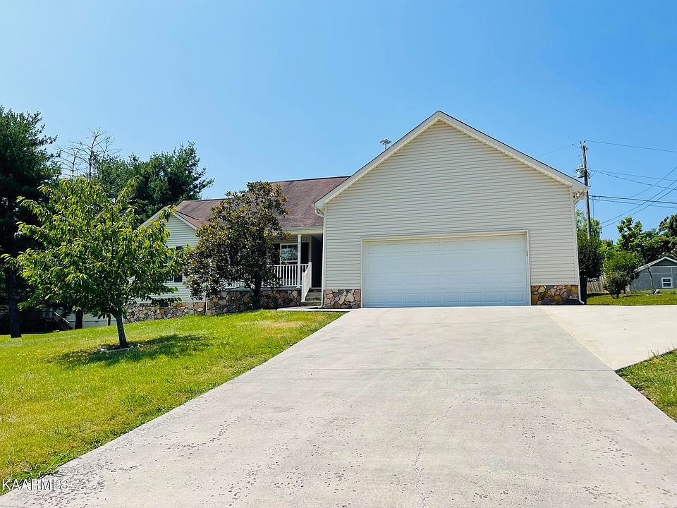 1st image of 213 Buckingham Dr
