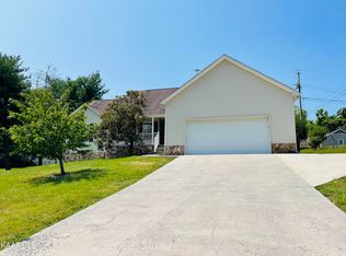 213 Buckingham Dr, Knoxville, TN 37909