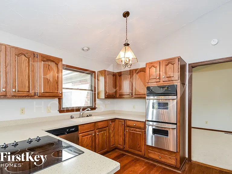 5668 Eagle Nest Ct — Photo 9