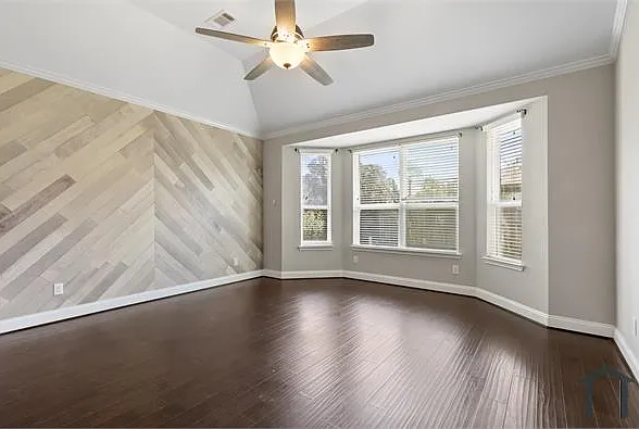 4 bed, 3200 sqft, $4,000 — Photo 4