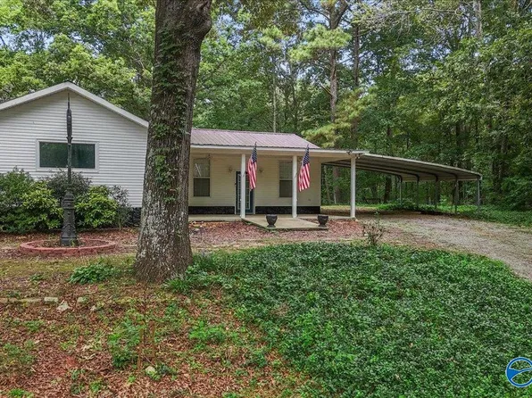 1504 Vaughn Rd, Altoona, AL 35952