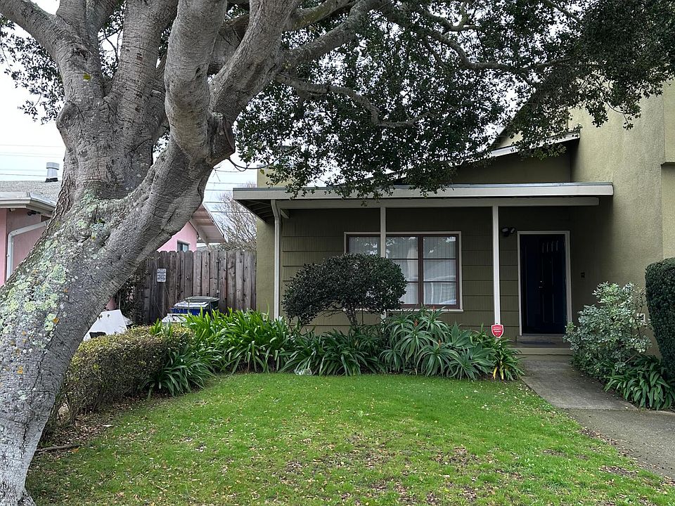 1st image of 284 Evergreen Dr