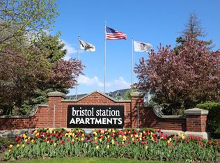 Bristol Station, Naperville, IL 60563