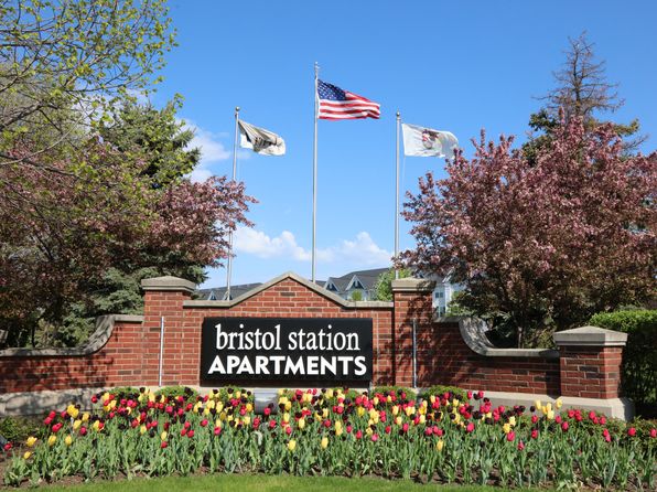 704 Greenwood Cir #2308041