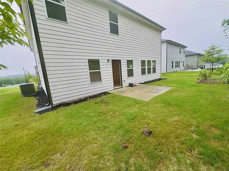327 Valley Oak Dr — Photo 35