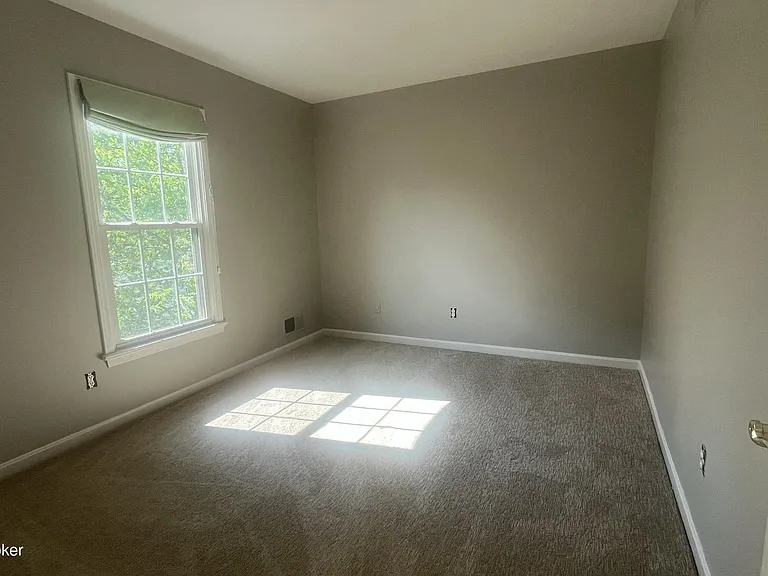 402 Trinity Hills Ln — Photo 18