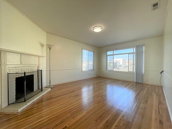 2nd image of 1403 41st Ave