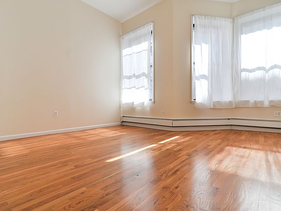 4th image of 549 W 159th St APT 1