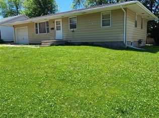 1125 Crestline Dr, Crete, NE 68333