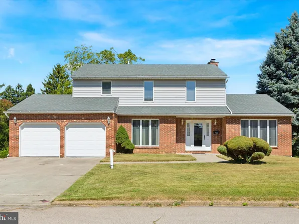 720 Caledonia St, Philadelphia, PA 19128