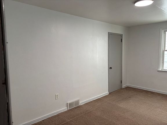 4th image of 104 Sewickley Ave