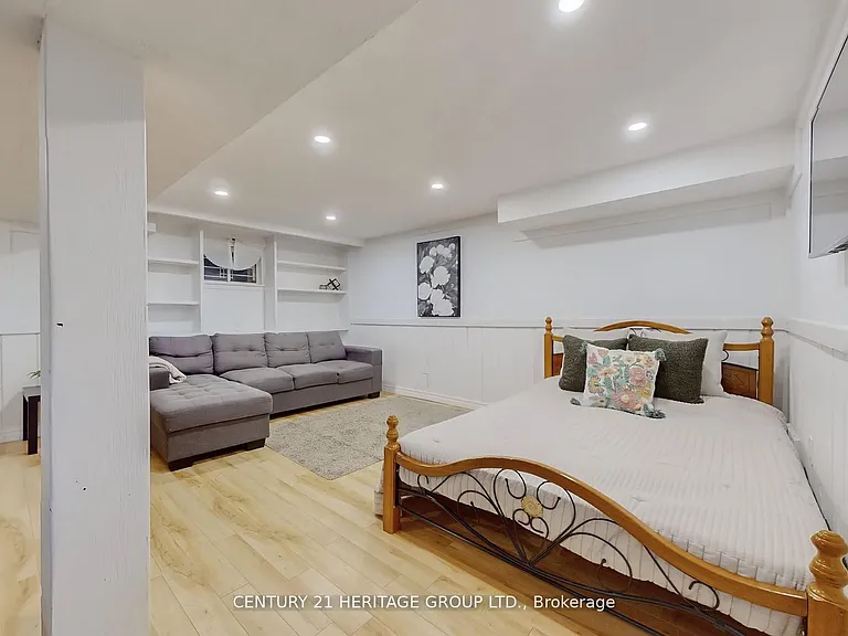 81 Lillooet Cres #BASEMENT — Photo 4