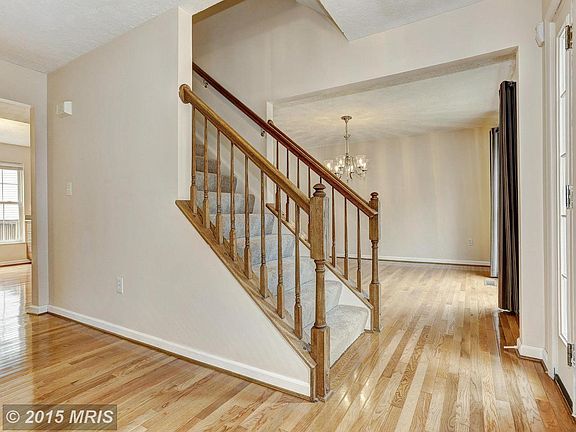 3rd image of 1816 Harewood Ln