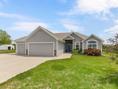17822 214th St, Tonganoxie, KS, 66086