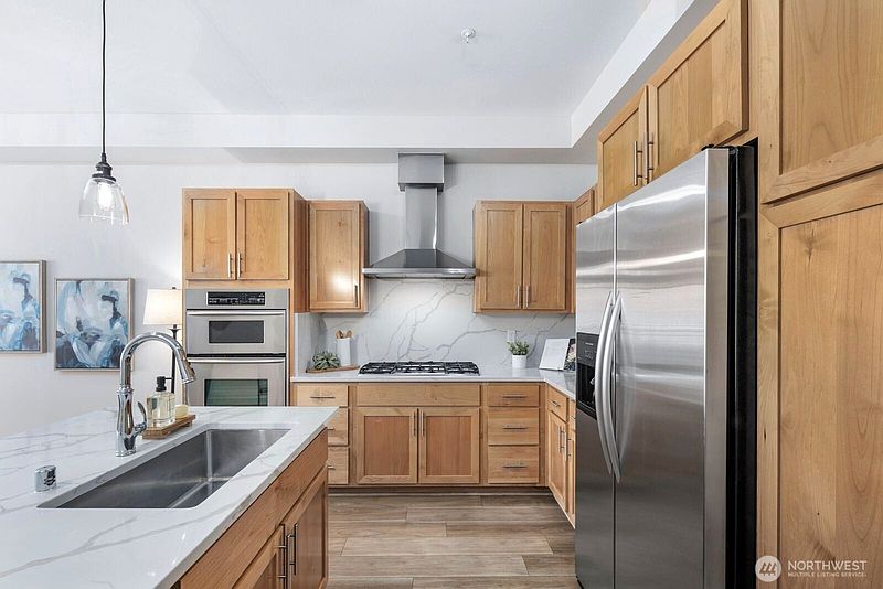 5th image of 375 Kirkland Avenue #329