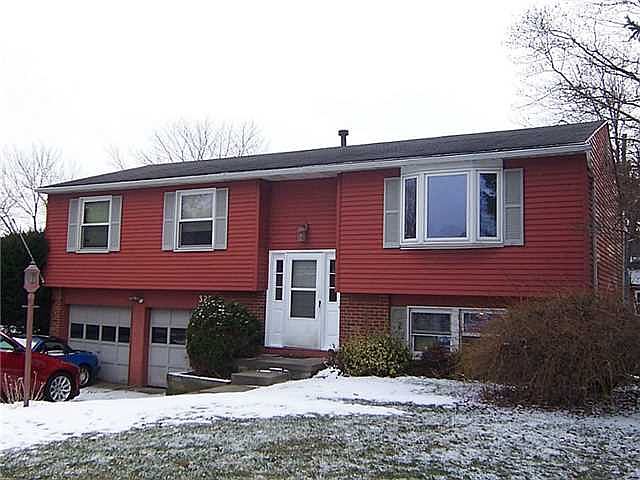 1st image of 325 Edgewood Dr