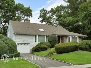 78 Magnolia Ln, Jericho, NY 11753