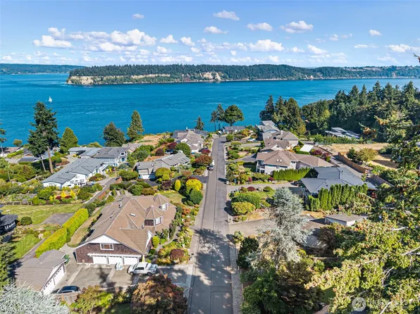2410 55th Street Ct NW, Gig Harbor, WA 98335