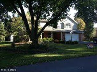 402 Larkspur Ln, Chambersburg, PA 17202