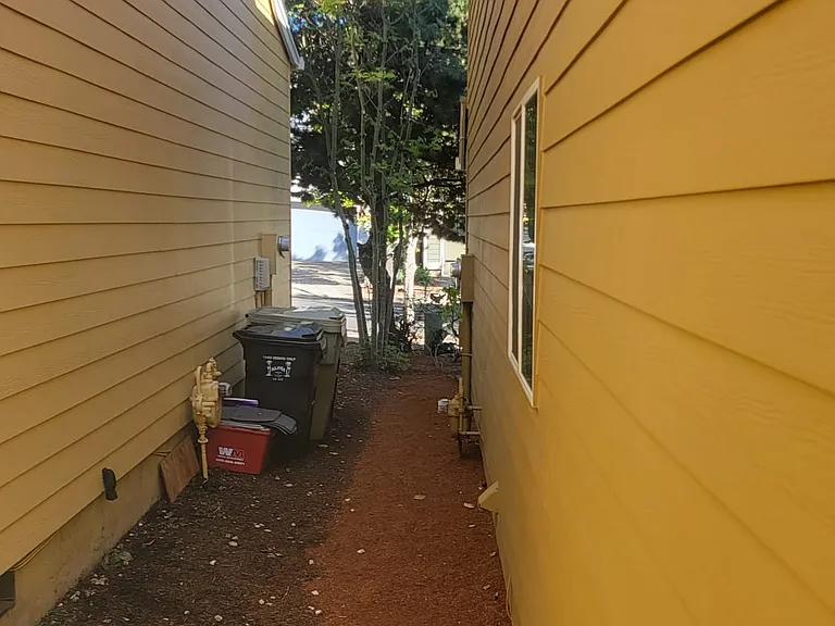 257 NW 208th Ave — Photo 19