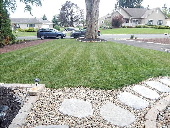5th image of 5833 Hill Dr