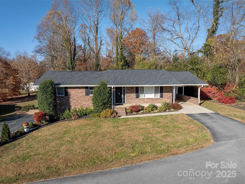 1st image of 71 Bristol Ln