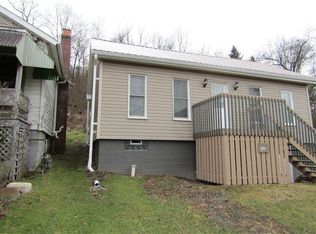 108 Renfrew Rd, Renfrew, PA 16053