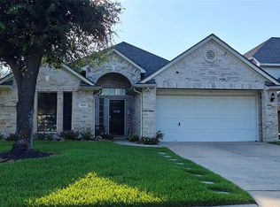 10203 Ripple Lake Dr, Houston, TX 77065