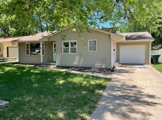 3507 Linden Dr, Kearney, NE 68847