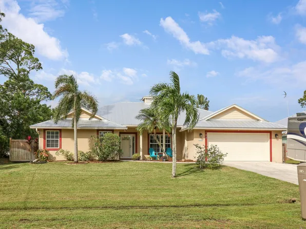 105 SE Crosspoint Drive, Port St Lucie, FL 34983