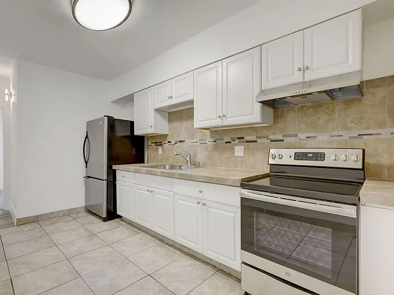 4333 Ames St — Photo 10