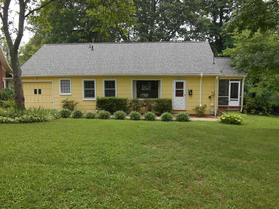 2nd image of 134 Park Blvd