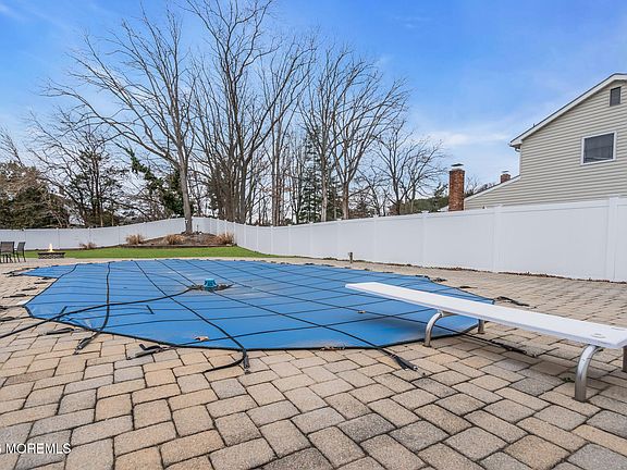 4th image of 26 N Westfield Road