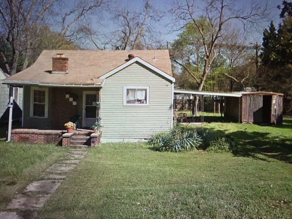 1st image of 2606 Malcolm St