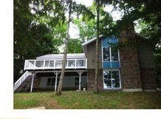 40 Whittemore Cove Rd, Raymond, ME 04071