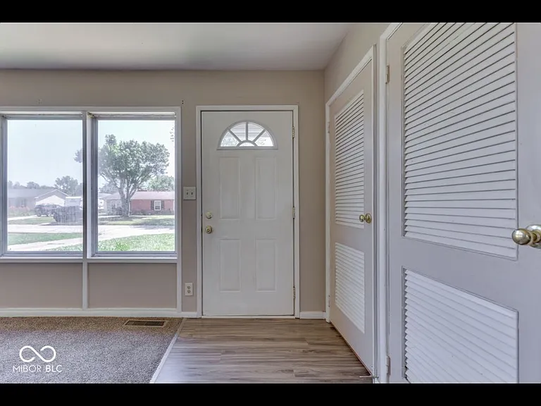 306 Parkview Dr — Photo 6