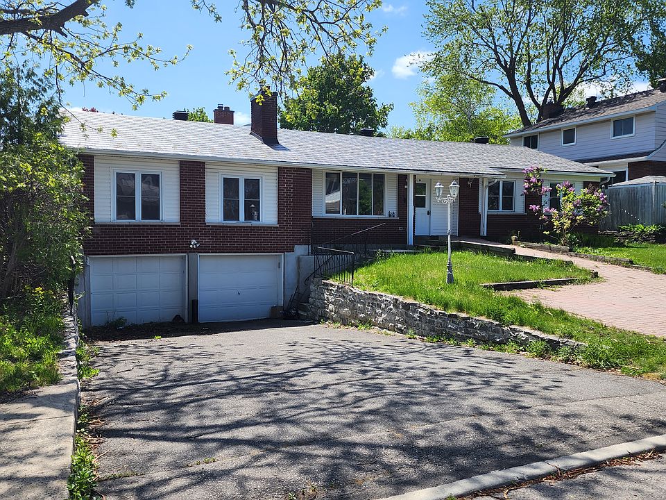 1st image of 14 Roberta Cres